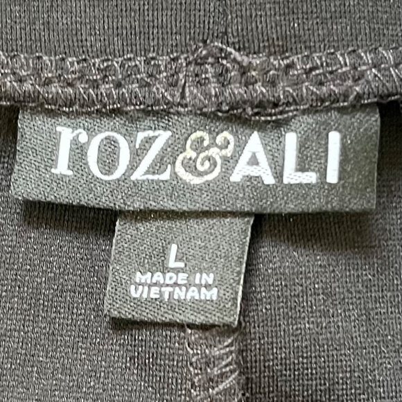 Dressbarn black skirt with zippered pockets, size L, new with tags - Picture 9 of 13